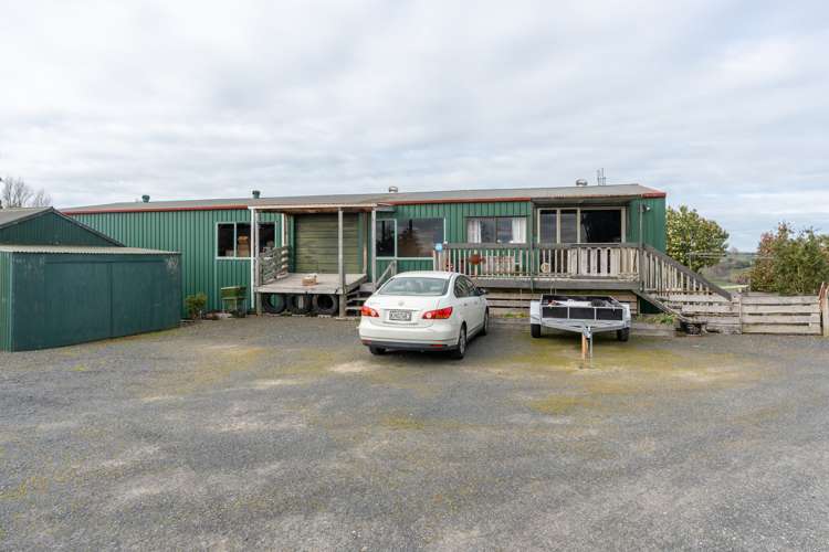 802 Tuhikaramea Road Ngahinapouri_55