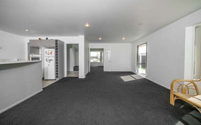 47 Shearwater Drive Woolston_4