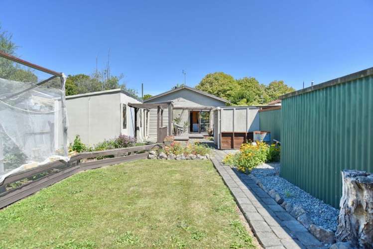 68 Sylvan Street Hillmorton_23