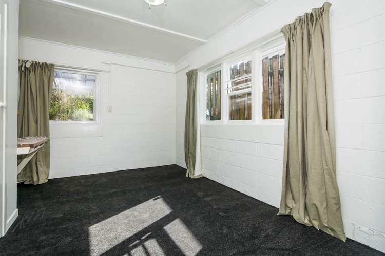 15 Martin Crescent Northcote_11
