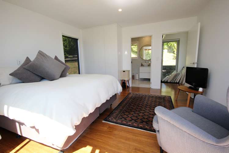 298a Marine Drive Charteris Bay_13