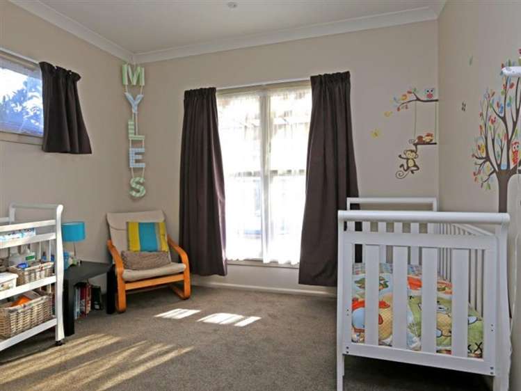 801 Maitland Crescent Mayfair_8