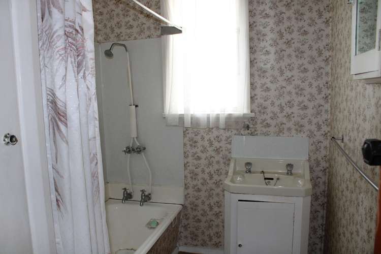 5 Lansdowne Crescent Masterton_12