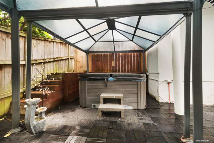 2/6 Wilkinson Way Browns Bay_28