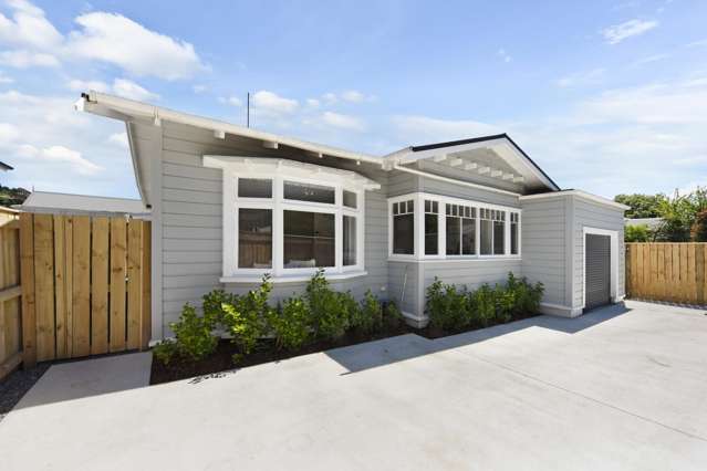 Beautifully Renovated Villa - Walk To Town!