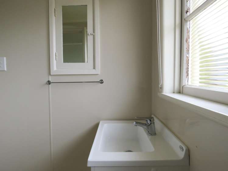 72 Main Street Reefton_11