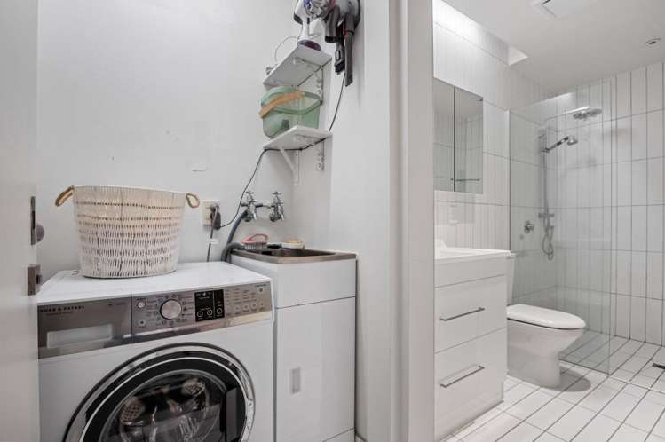 311/28 College Hill 1664_7