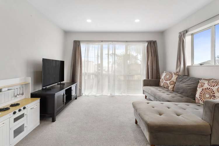 18 Nicholas Gibbons Drive Clendon Park_19