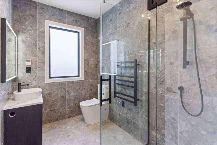 11 Bremner Ridge Street Flat Bush_18