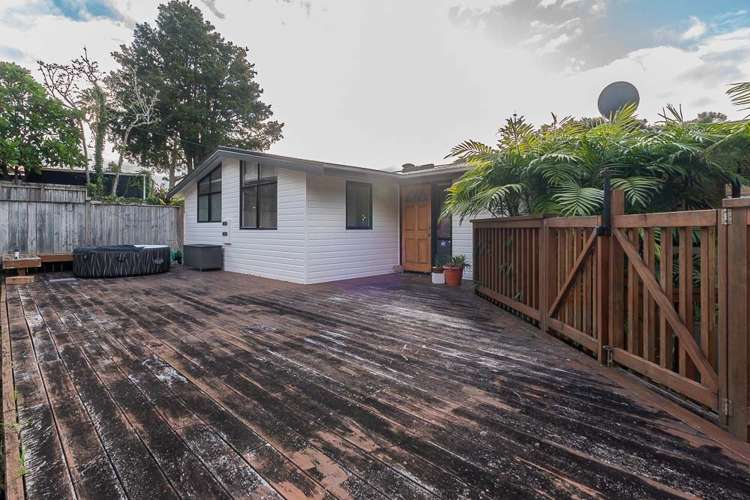 33A Island Bay Road 1603_16