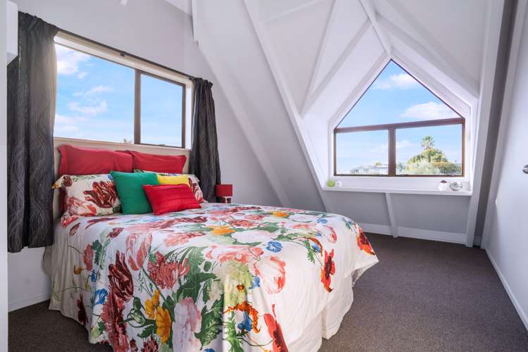 1/24 Archibald Road Kelston_12