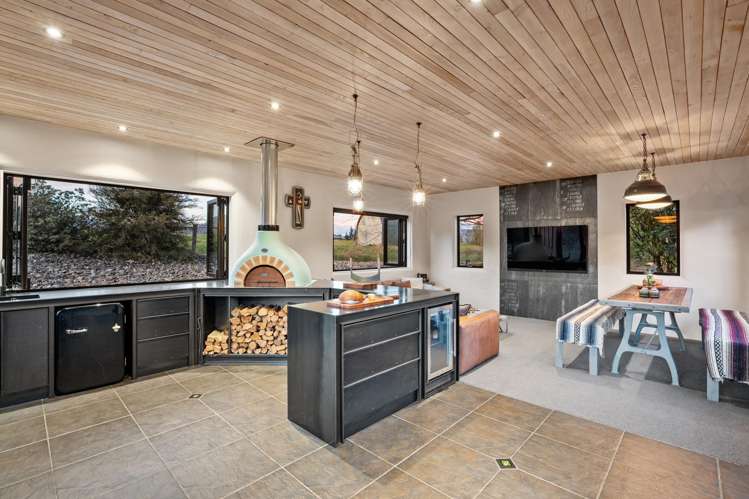 9 Balneaves Lane Albert Town_14