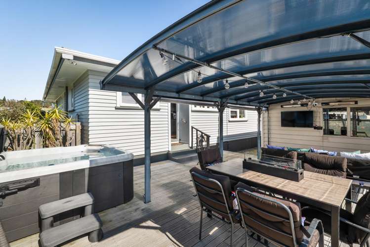 20 Shaw Avenue Paeroa_13