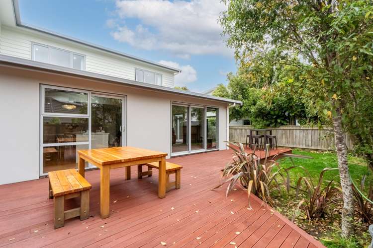 8 Halewood Grove Churton Park_23