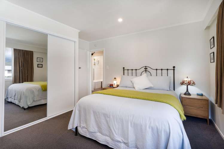 63 California Drive Totara Park_15