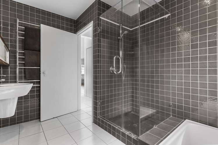 30a Saint Vincent Avenue Remuera_16