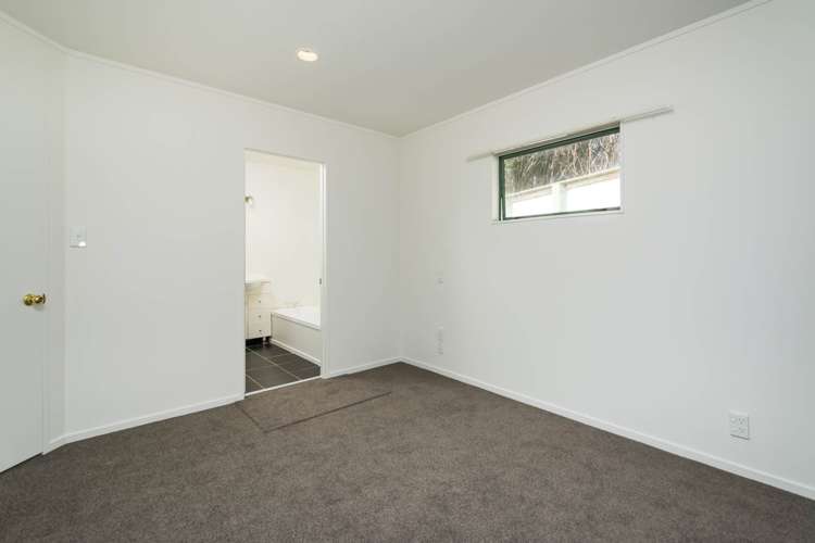 2/58 Cockayne Crescent Sunnynook_8