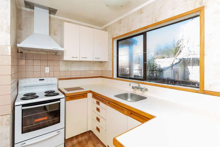 74b Kahikatea Drive Melville_7