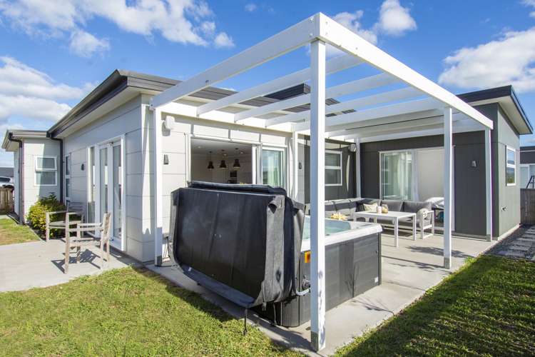 19 Parkside Mews Papamoa_14