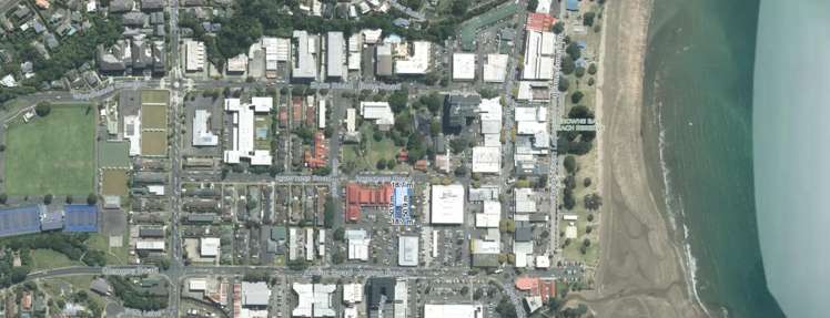 2/10 Inverness Road Browns Bay_2