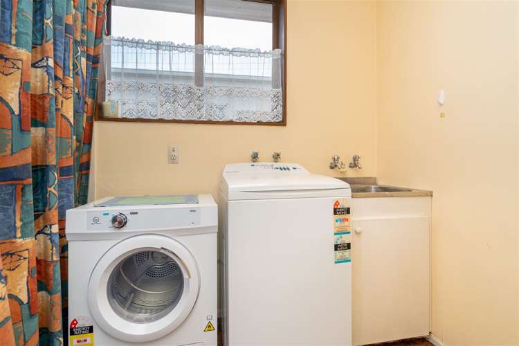 39 Rutherford Street Caversham_14