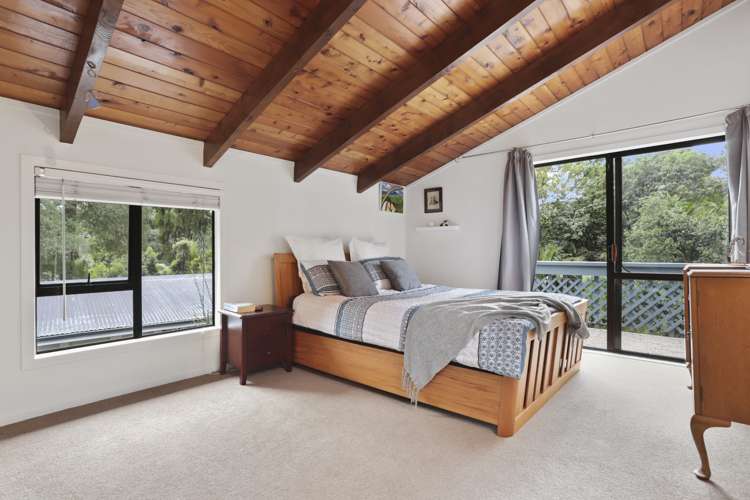 7 Sylvan Valley Avenue Titirangi_12