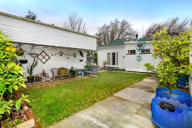 2 Russell Street Darfield_5