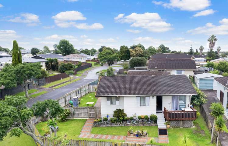 5 Frobisher Way Clendon Park_37