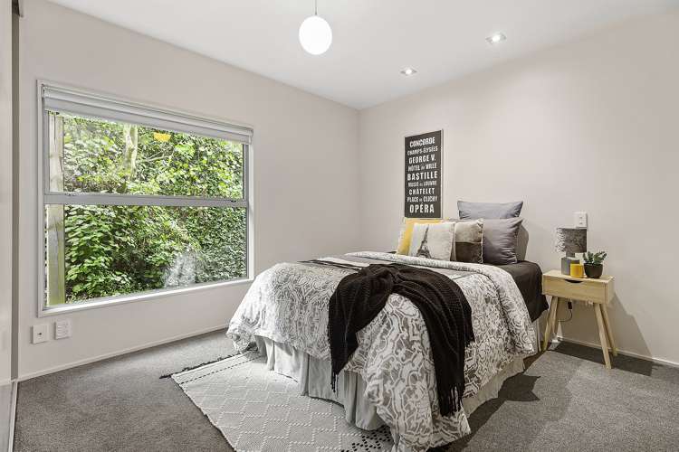 2/2 Onslow Road Khandallah_10