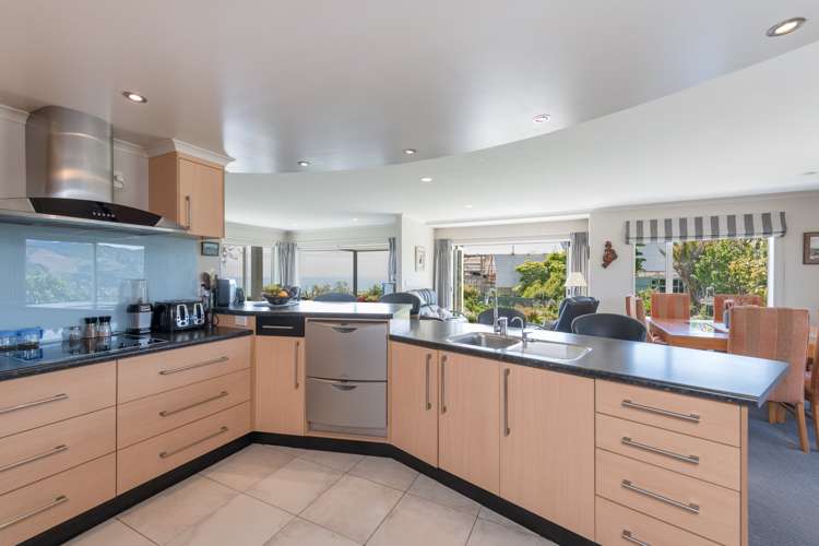 141 Princes Drive Britannia Heights_18