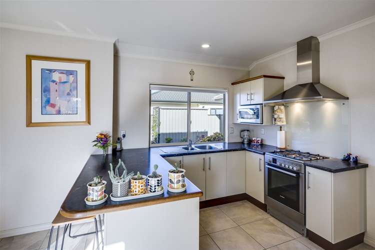 14 Blythfield Place Taradale_3