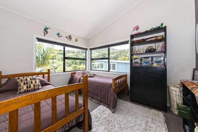 31 Foster Avenue Huia_19