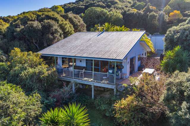 210A Bells Road Takamatua_3