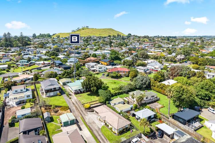 2/42 Kiwi Esplanade Mangere Bridge_16