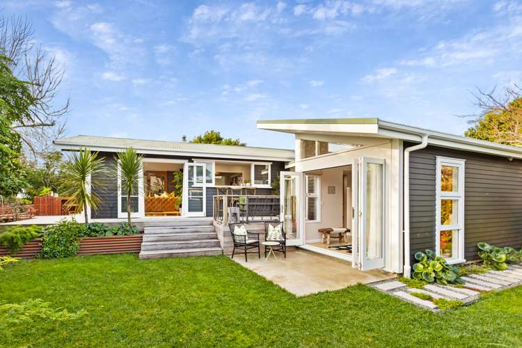 28 Graham Avenue Te Atatu Peninsula_19