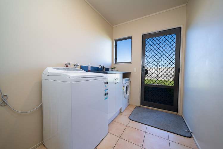 16 Harris Place Ngatea_13