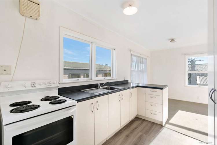 60 Lynwood Road New Lynn_5