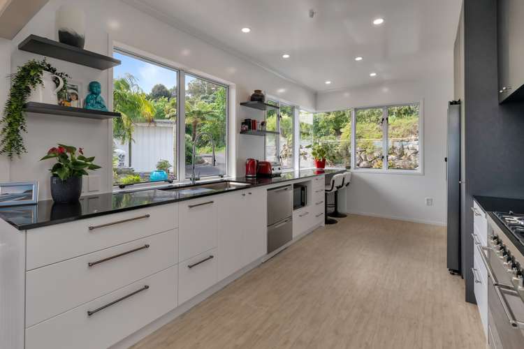 8 Punga Grove Avenue Riverside_13