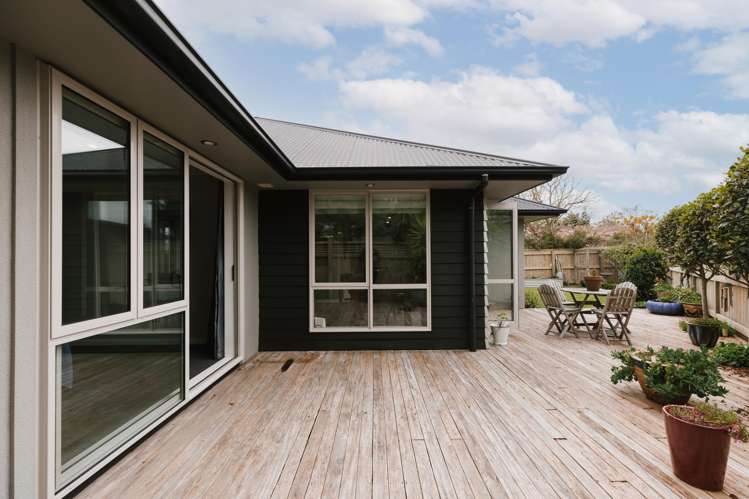 8 Windsor Street Terrace End_18