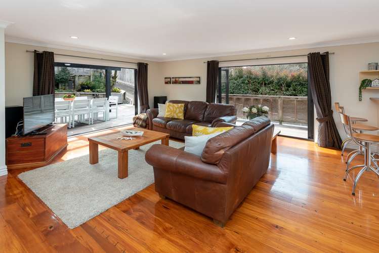 45 Uxbridge Road Mellons Bay_6