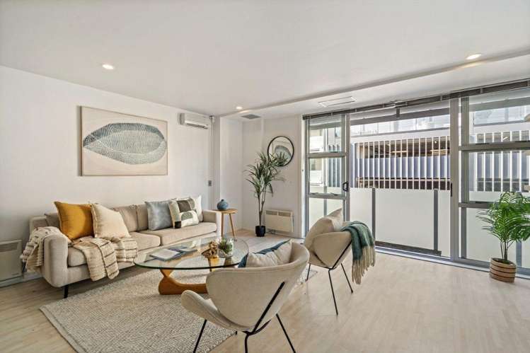 12/27 Cheshire Street 1761_2