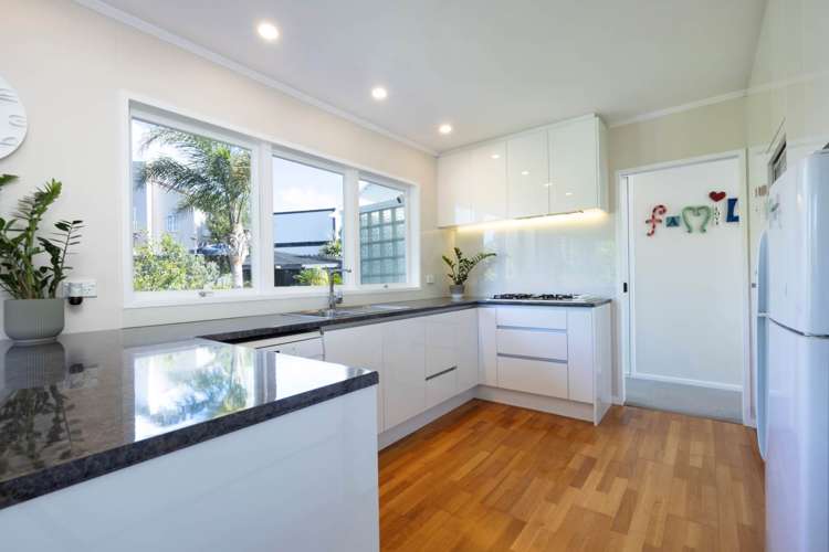 48 Atkinson Road Titirangi_5
