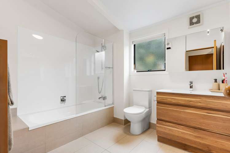 1/305 Glenfield Road Glenfield_14