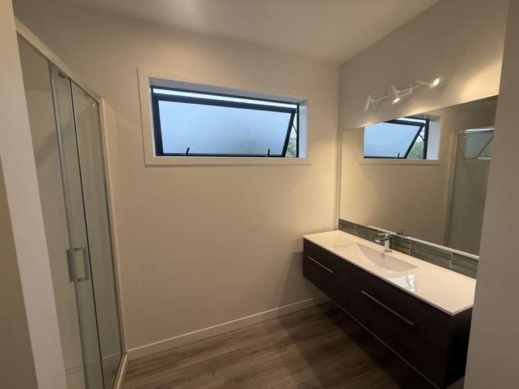 1 Fabia Factory Lane 11464_10