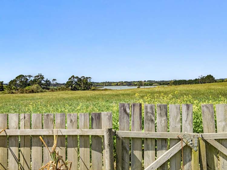 170 Awhitu Road Waiuku_24
