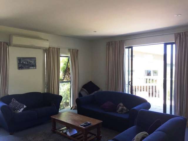 79b Dart Place Fernhill/Sunshine Bay_2