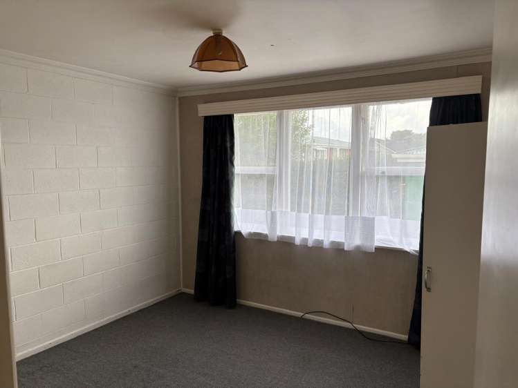 2/494 Devonport Rd 1047_1