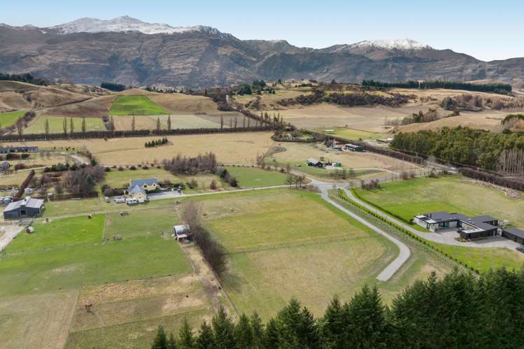 Paddock Lane Lower Shotover_4