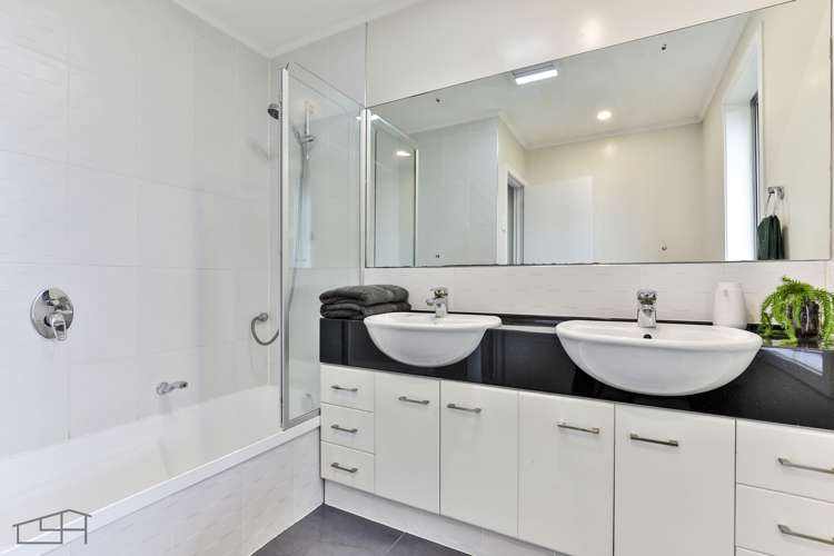 236a Scenic Drive Titirangi_17