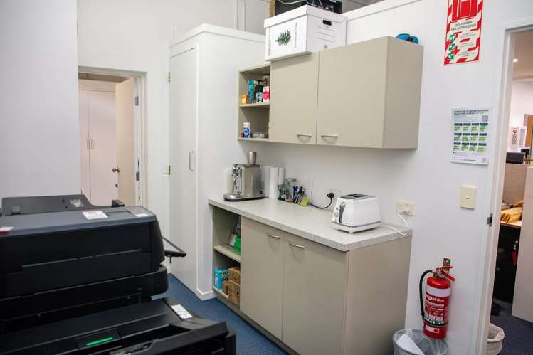 Shop 5/25 Commercial Road Helensville_11